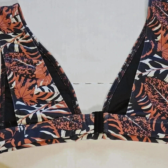 Nasty Gal Just Add Water Leaf Halter Bikini Top And BottomSZ 6 - Picture 7 of 16